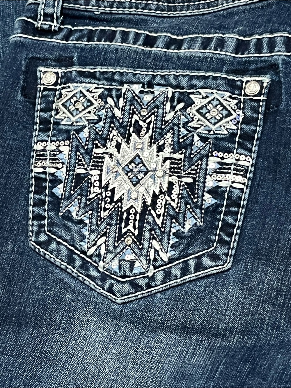 Grace in LA Dark Blue Sz 30 Bootcut Jeans with Embroidered Pocket Detail 32x32 - Picture 5 of 16